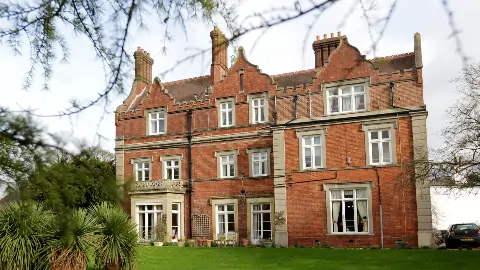 Mount ephraim House - Tunbridge Wells, Kent TN4 8BU